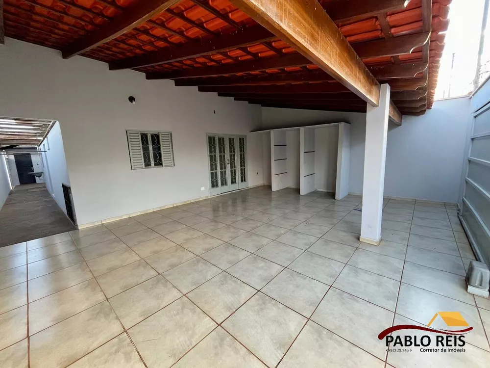 Casa à venda com 3 quartos, 170m² - Foto 1