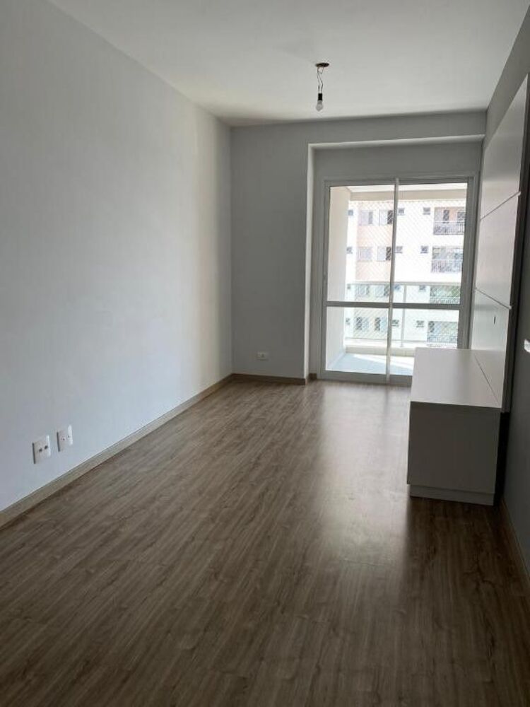 Apartamento para alugar com 2 quartos, 75m² - Foto 3