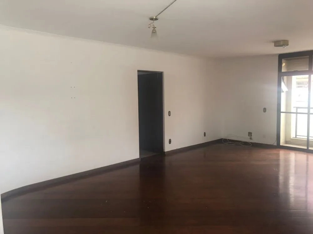 Apartamento, 3 quartos, 190 m² - Foto 2