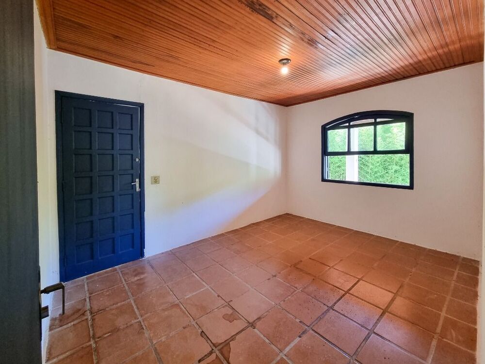 Chácara à venda com 3 quartos, 32000m² - Foto 21
