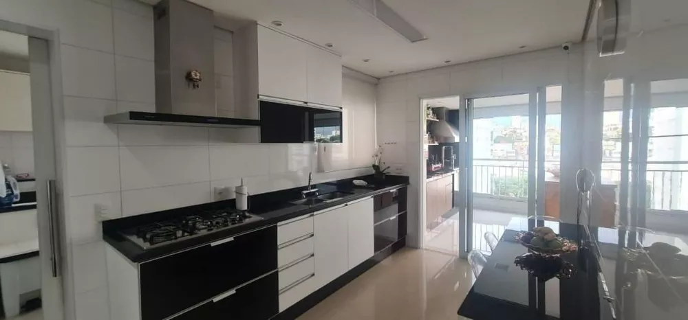 Apartamento, 3 quartos, 198 m² - Foto 2