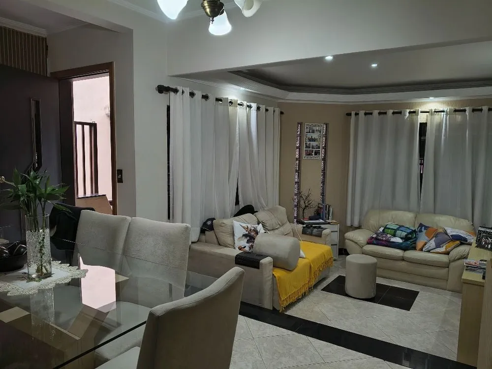 Sobrado, 3 quartos, 205 m² - Foto 1