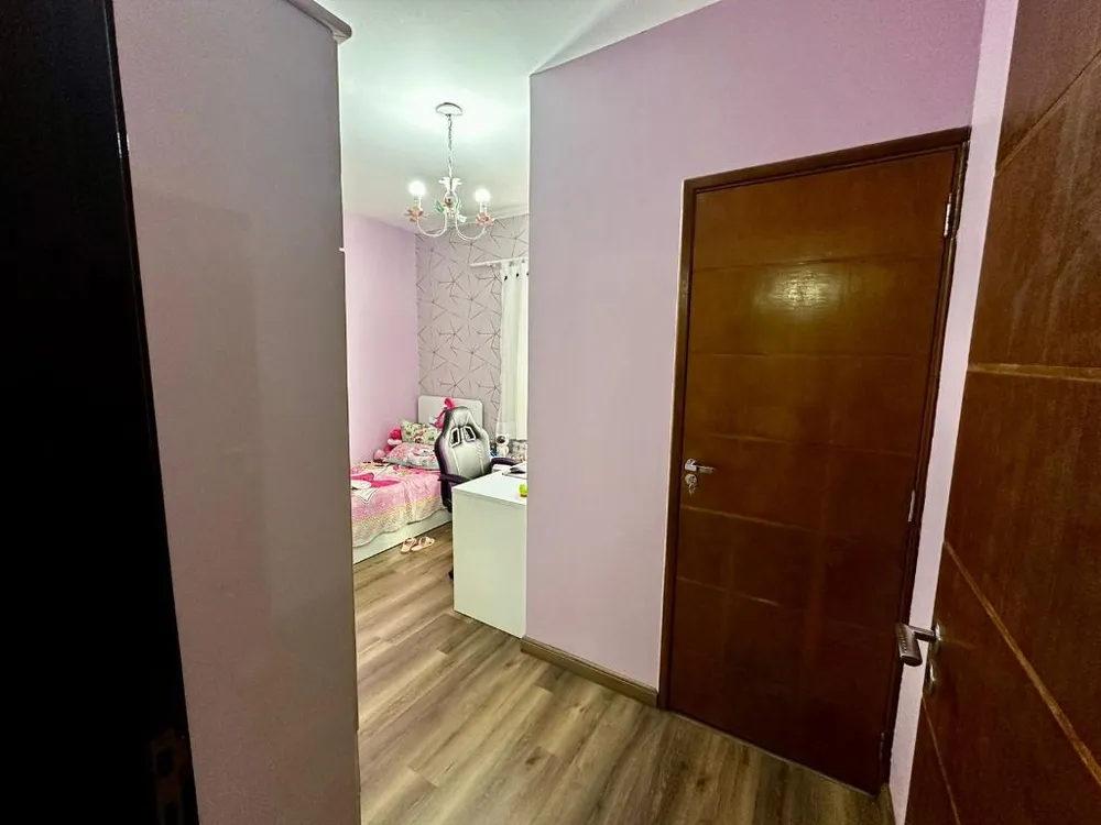 Casa, 3 quartos, 169 m² - Foto 1