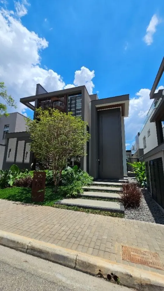 Sobrado, 4 quartos, 579 m² - Foto 2