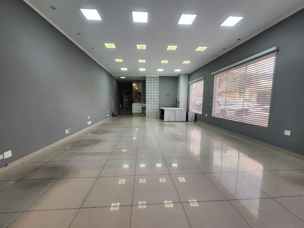 Depósito-Galpão, 129 m² - Foto 1