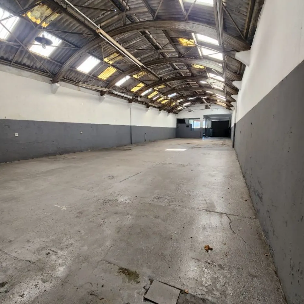 Depósito-Galpão, 650 m² - Foto 1