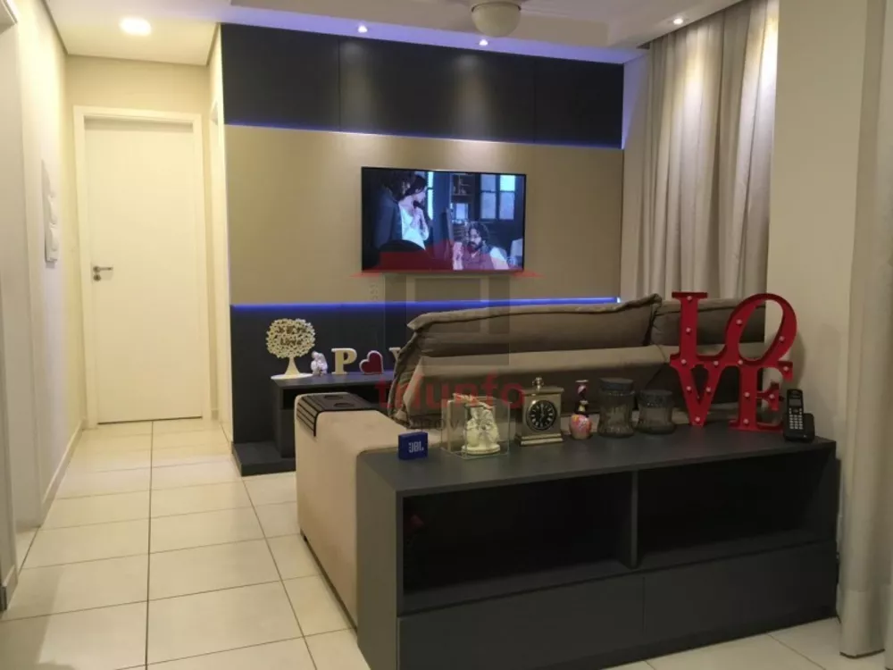 Apartamento à venda com 2 quartos, 64m² - Foto 1