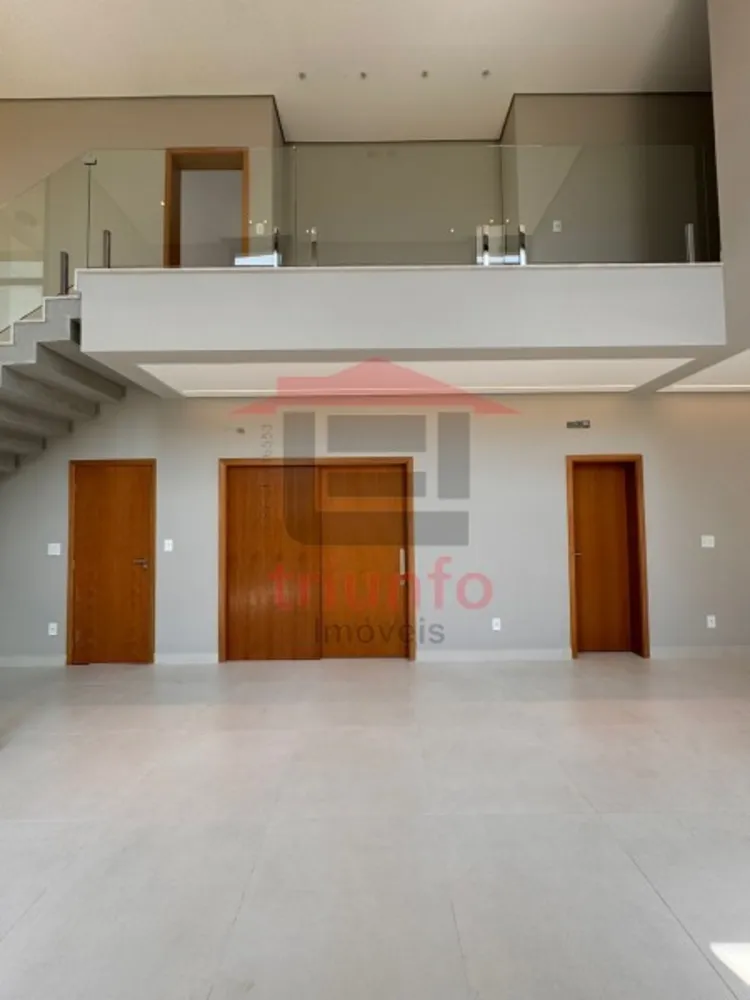 Casa, 4 quartos, 288 m² - Foto 2