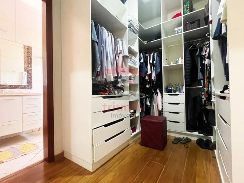 Casa, 3 quartos, 226 m² - Foto 4