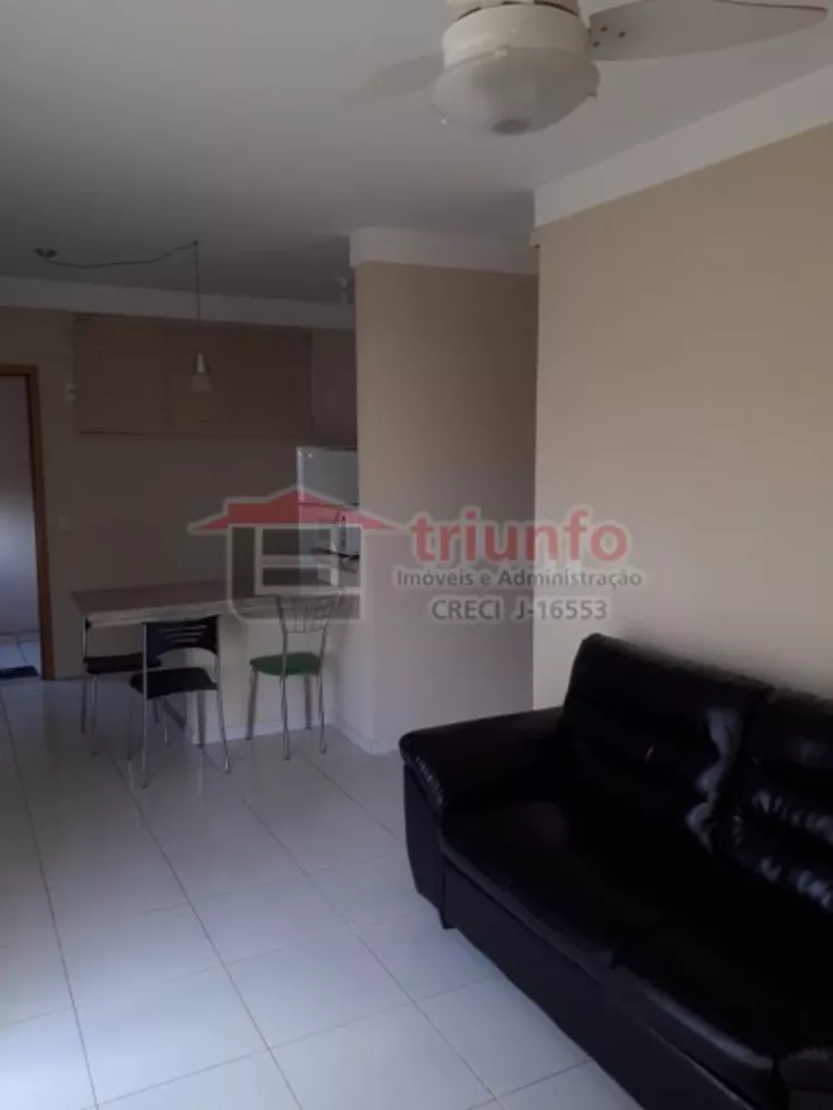 Apartamento à venda com 1 quarto, 45m² - Foto 2