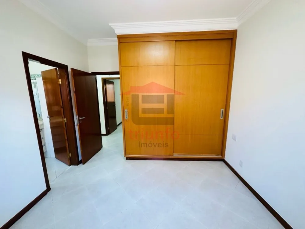 Casa, 5 quartos, 324 m² - Foto 8