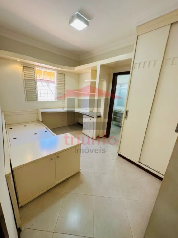 Casa, 5 quartos, 324 m² - Foto 9