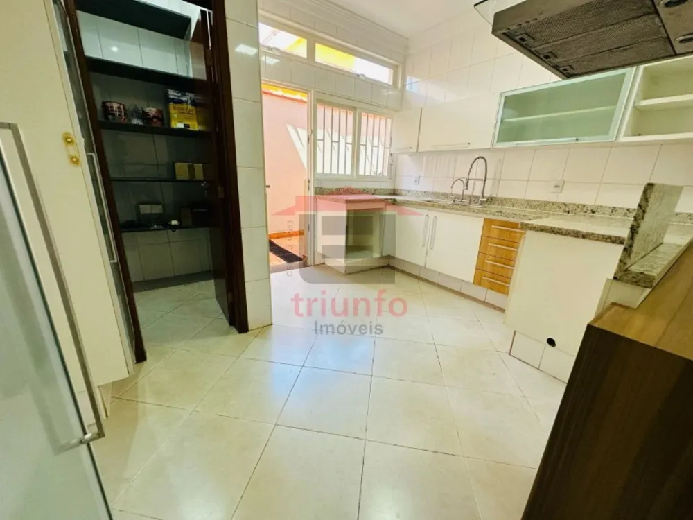 Casa, 5 quartos, 324 m² - Foto 3