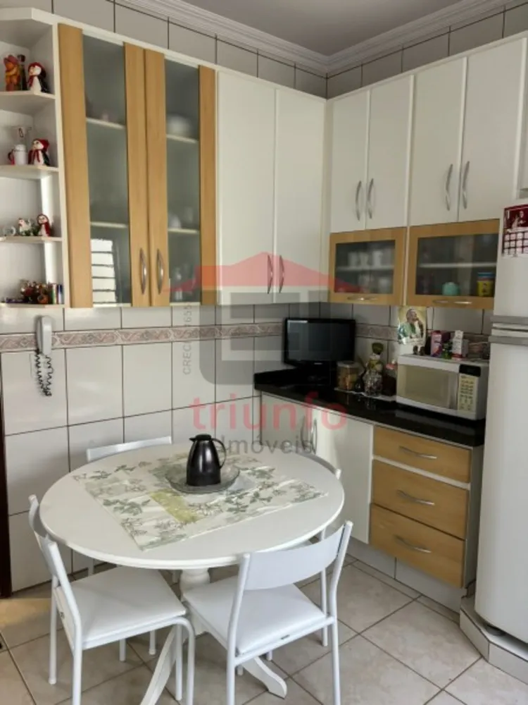 Casa, 3 quartos, 200 m² - Foto 12