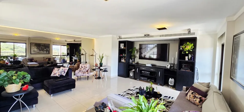 Cobertura, 3 quartos, 270 m² - Foto 1