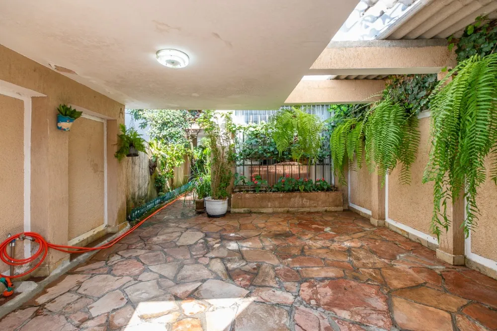 Casa, 4 quartos, 250 m² - Foto 1