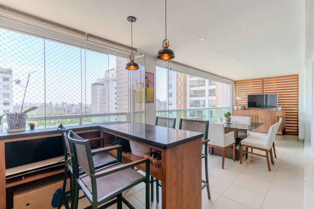 Apartamento, 4 quartos, 200 m² - Foto 1