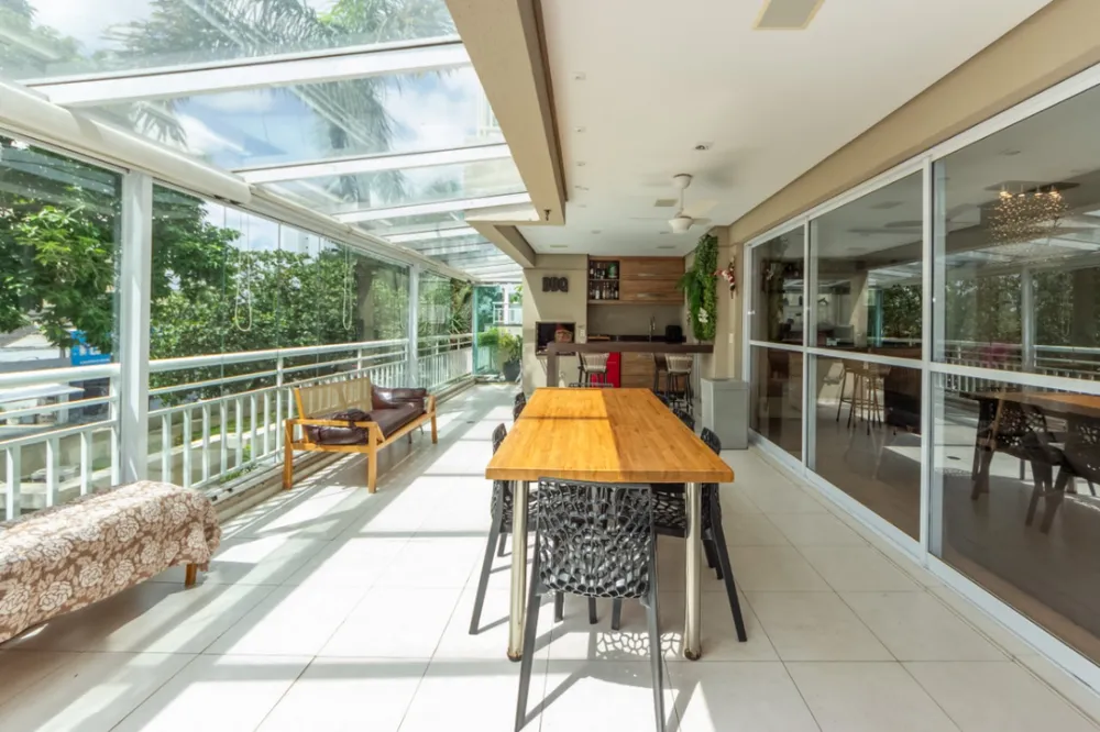 Apartamento, 3 quartos, 190 m² - Foto 2