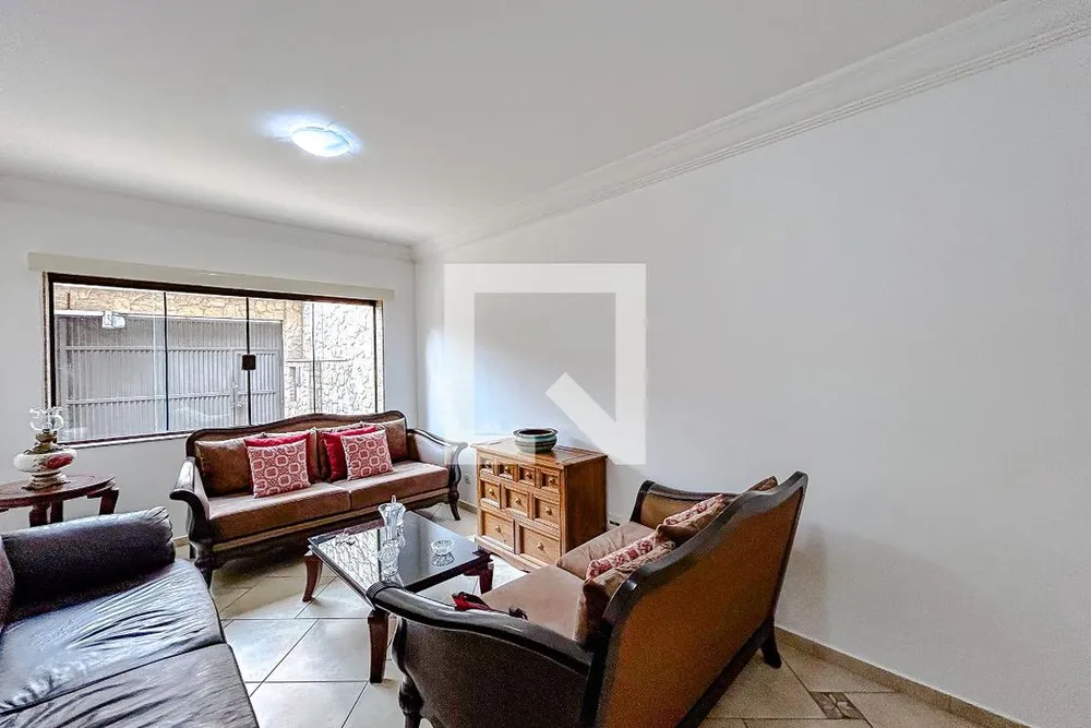 Casa, 4 quartos, 176 m² - Foto 1