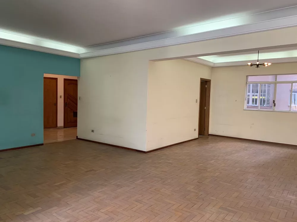 Apartamento à venda com 3 quartos, 202m² - Foto 1