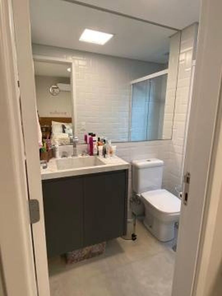 Apartamento à venda com 2 quartos, 63m² - Foto 2