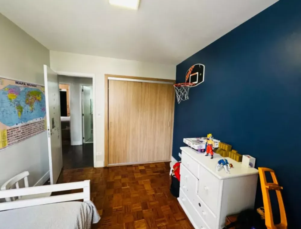 Apartamento à venda com 3 quartos, 125m² - Foto 2