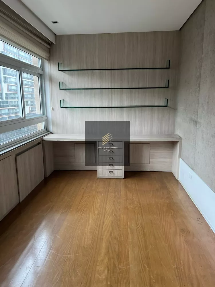 Apartamento à venda com 4 quartos, 251m² - Foto 4