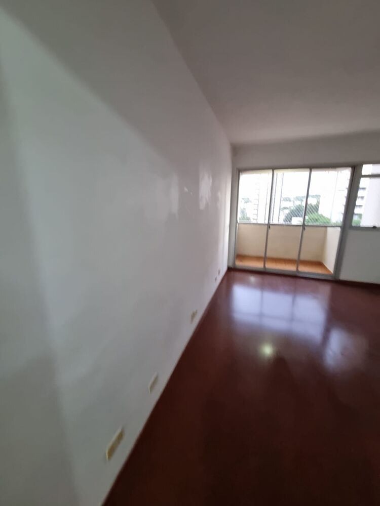 Apartamento à venda com 2 quartos, 70m² - Foto 6