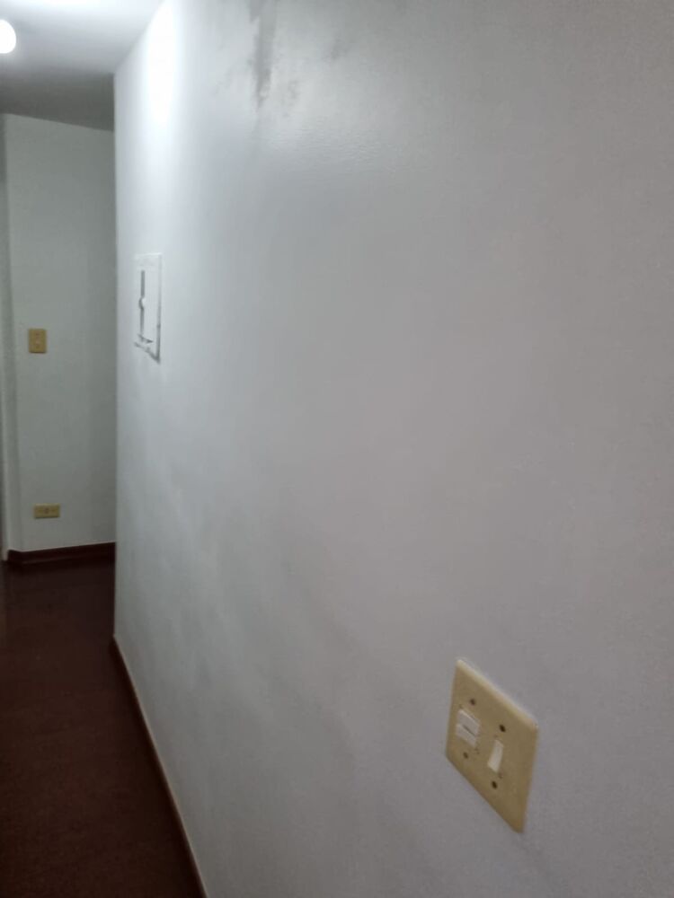 Apartamento à venda com 2 quartos, 70m² - Foto 3