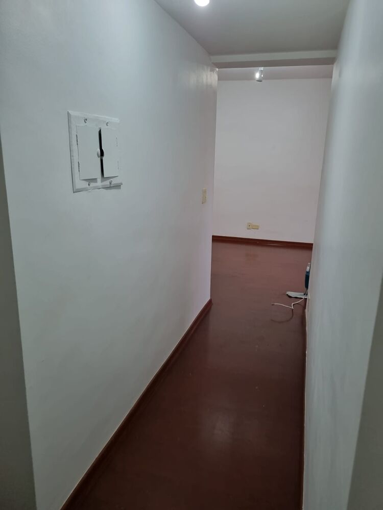 Apartamento à venda com 2 quartos, 70m² - Foto 4