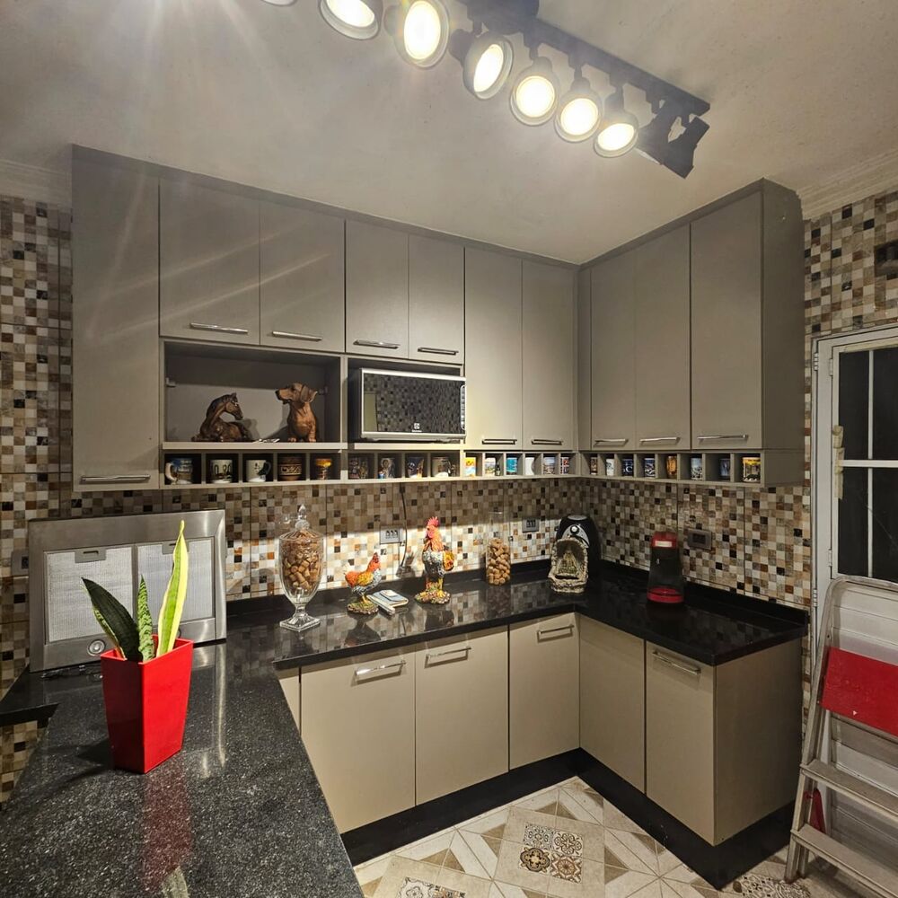 Casa, 4 quartos, 285 m² - Foto 1