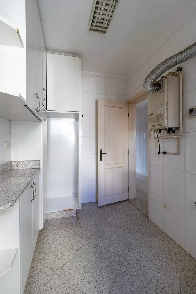 Apartamento à venda com 3 quartos, 153m² - Foto 4