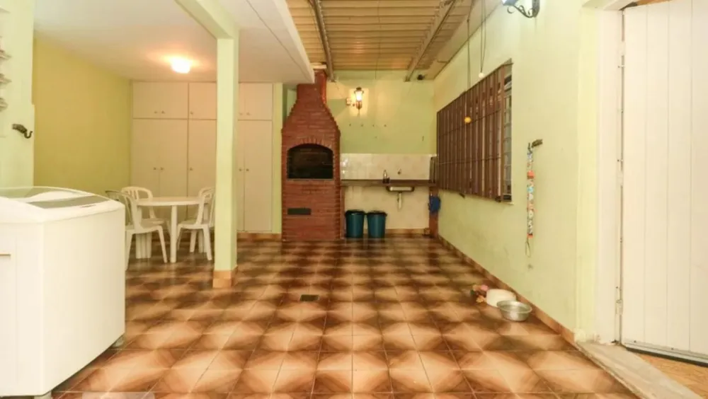 Casa, 4 quartos, 250 m² - Foto 4