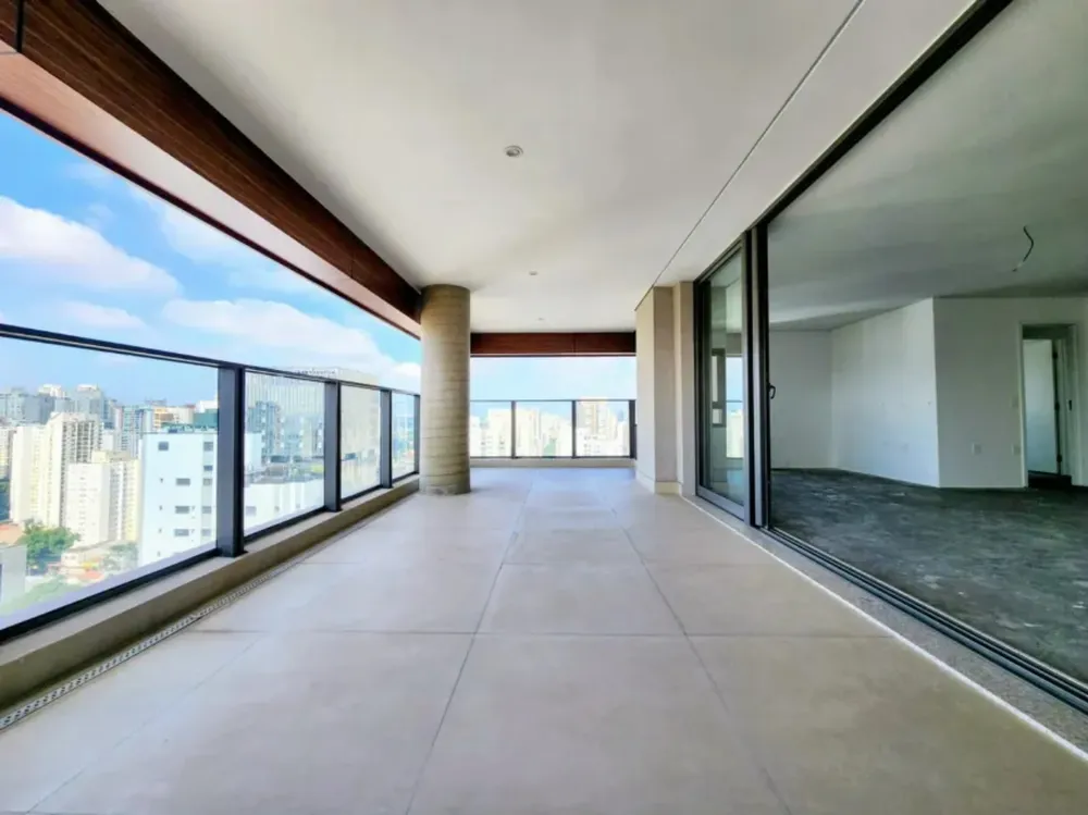 Apartamento, 3 quartos, 232 m² - Foto 1