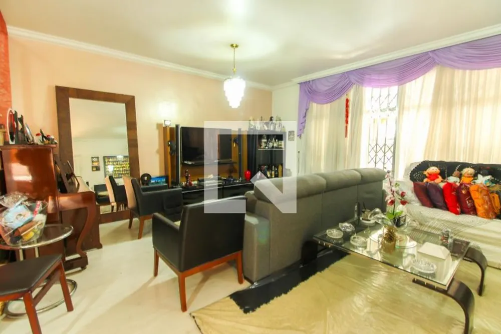 Casa, 4 quartos, 210 m² - Foto 1