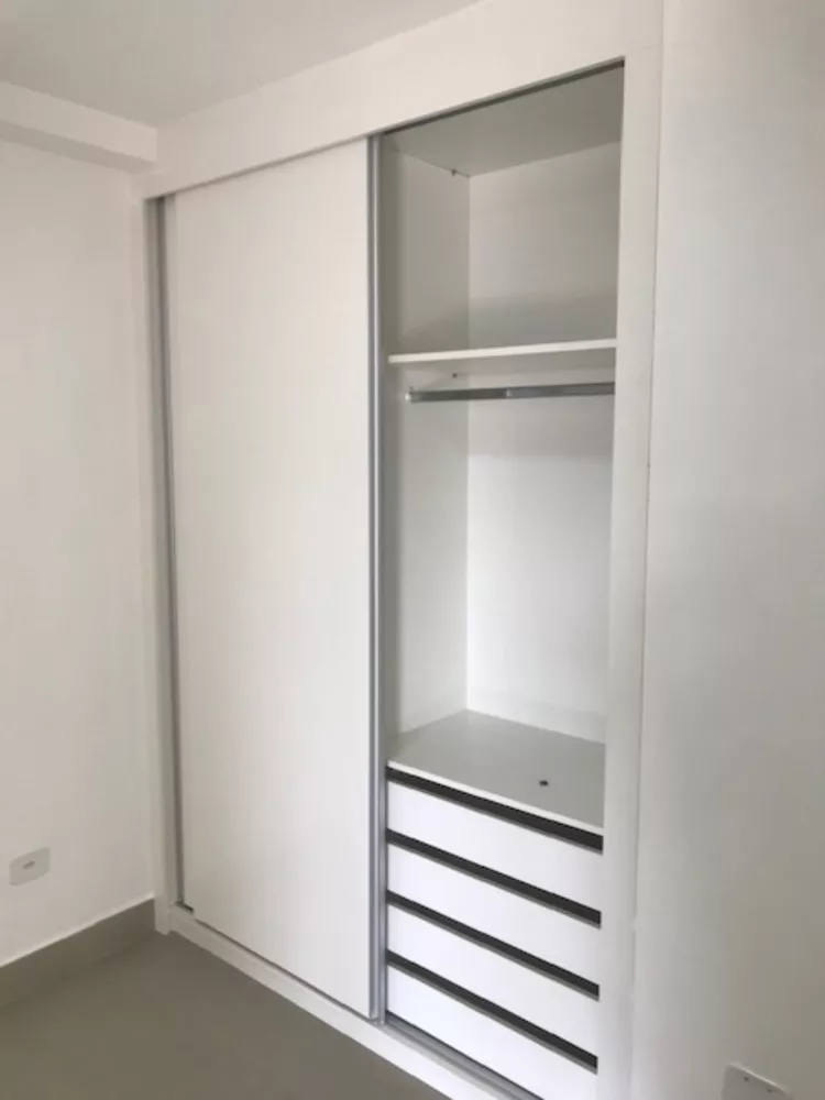 Apartamento à venda com 2 quartos, 62m² - Foto 2