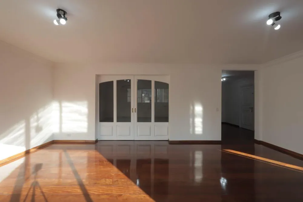 Apartamento, 3 quartos, 240 m² - Foto 2