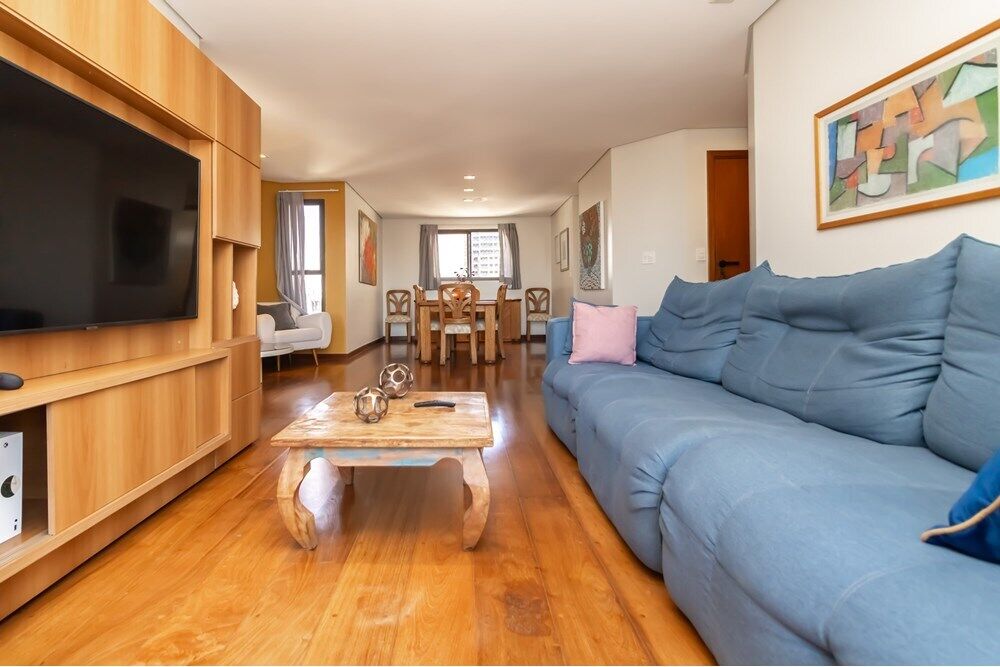 Apartamento à venda com 4 quartos, 181m² - Foto 1