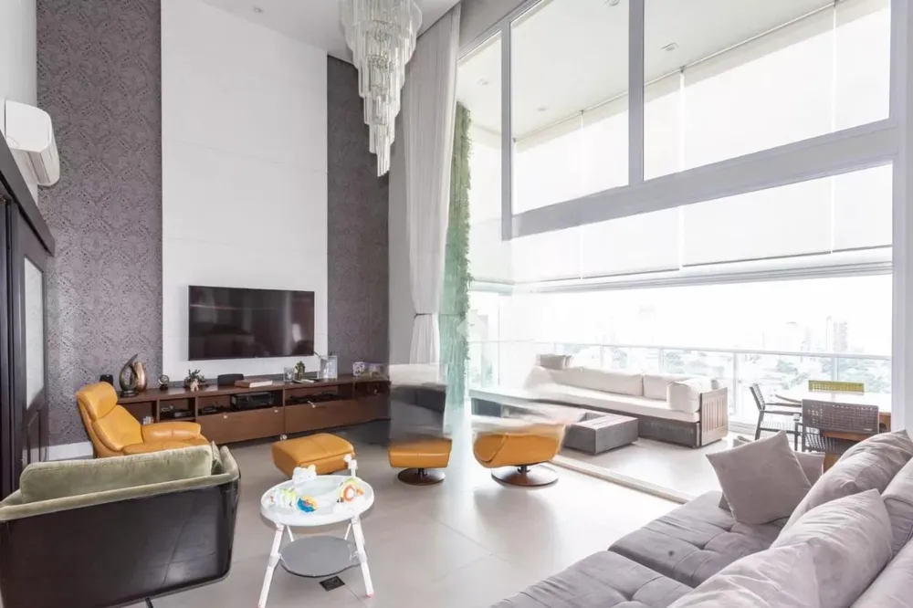 Apartamento, 3 quartos, 214 m² - Foto 1