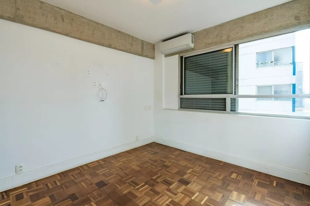 Apartamento à venda com 3 quartos, 121m² - Foto 4