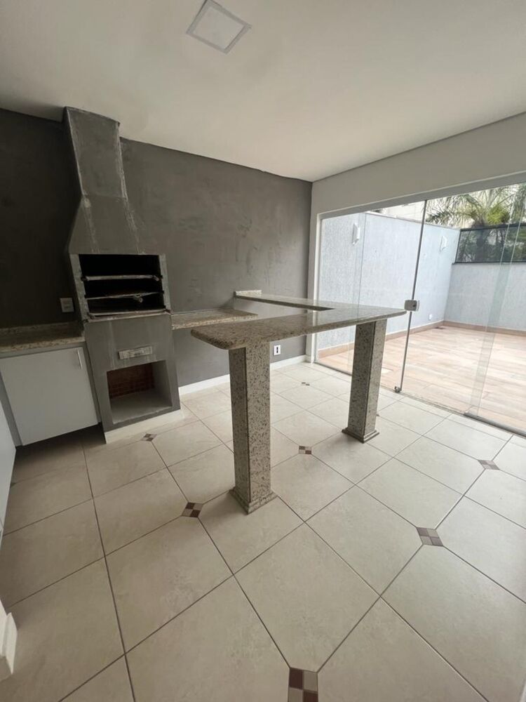 Casa, 3 quartos, 196 m² - Foto 4
