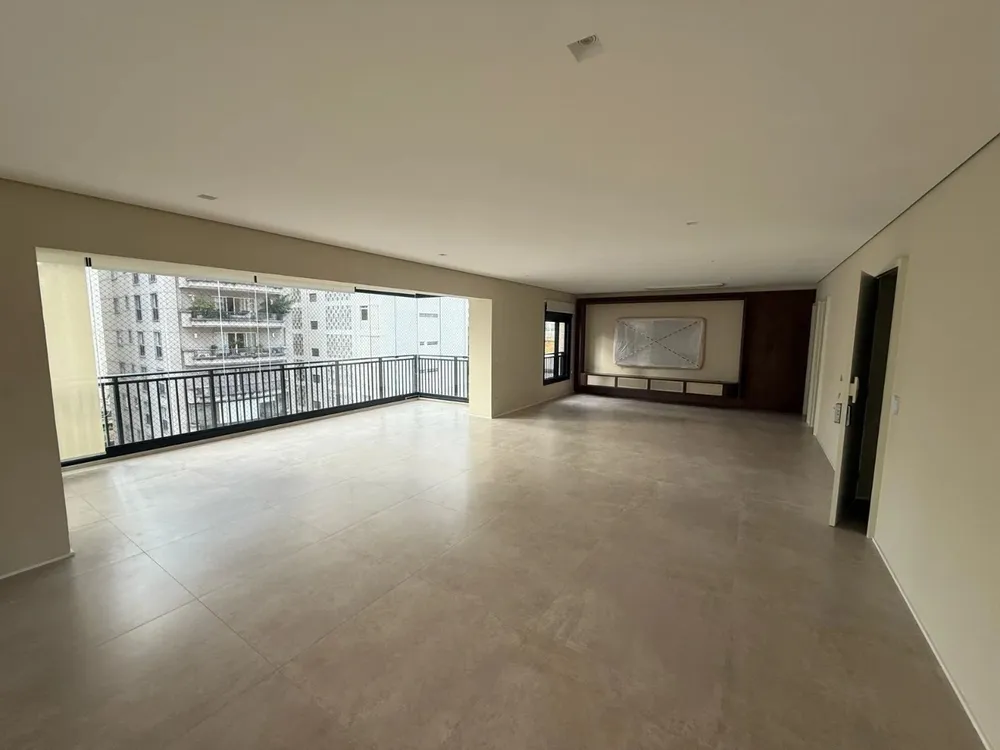 Apartamento, 3 quartos, 210 m² - Foto 1