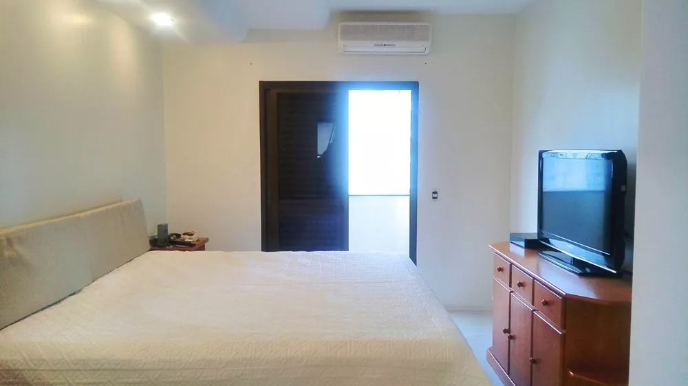 Apartamento, 4 quartos, 210 m² - Foto 1