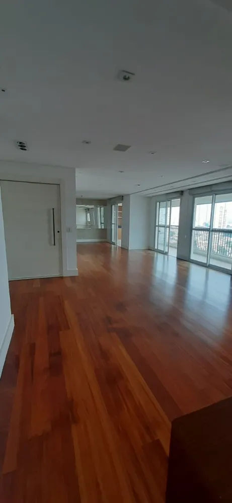 Apartamento, 3 quartos, 180 m² - Foto 1