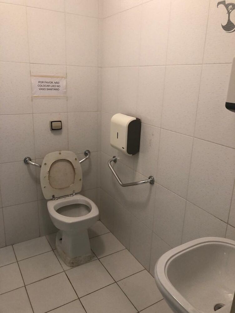 Casa à venda e aluguel com 3 quartos, 320m² - Foto 2