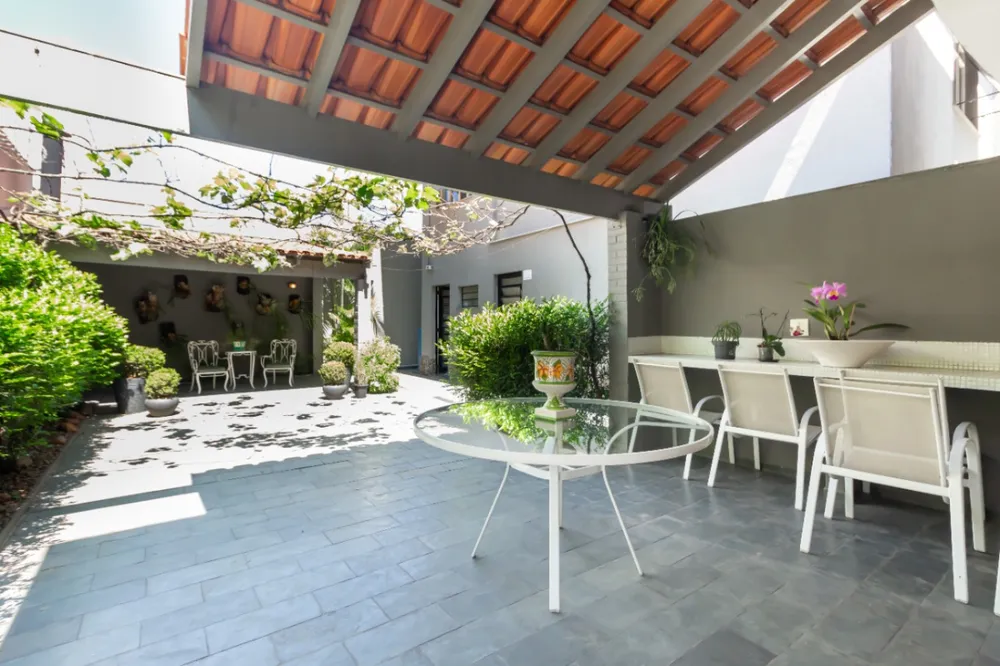 Casa, 4 quartos, 300 m² - Foto 1