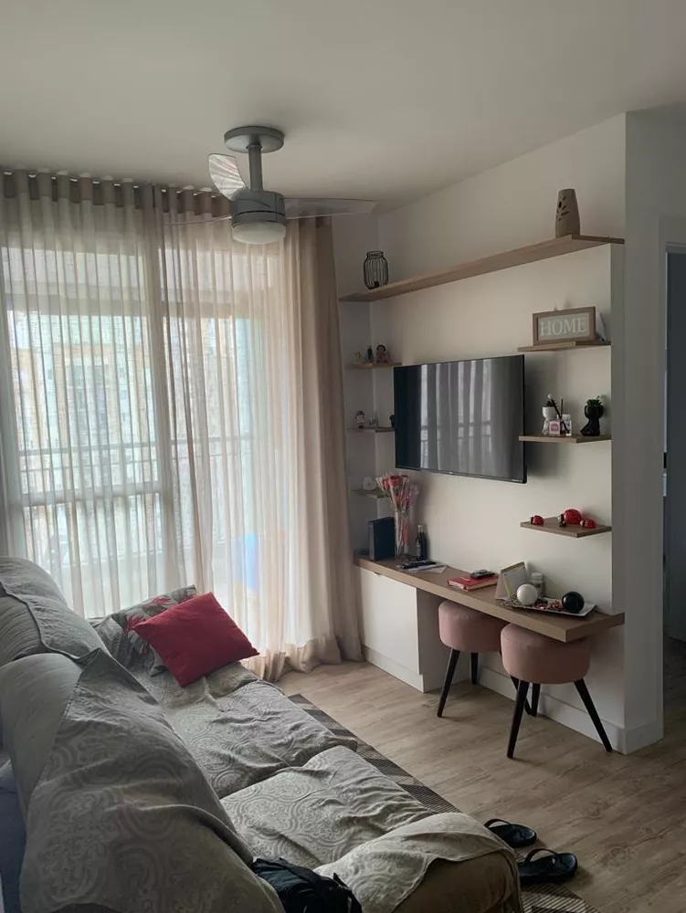 Apartamento à venda com 2 quartos, 59m² - Foto 1