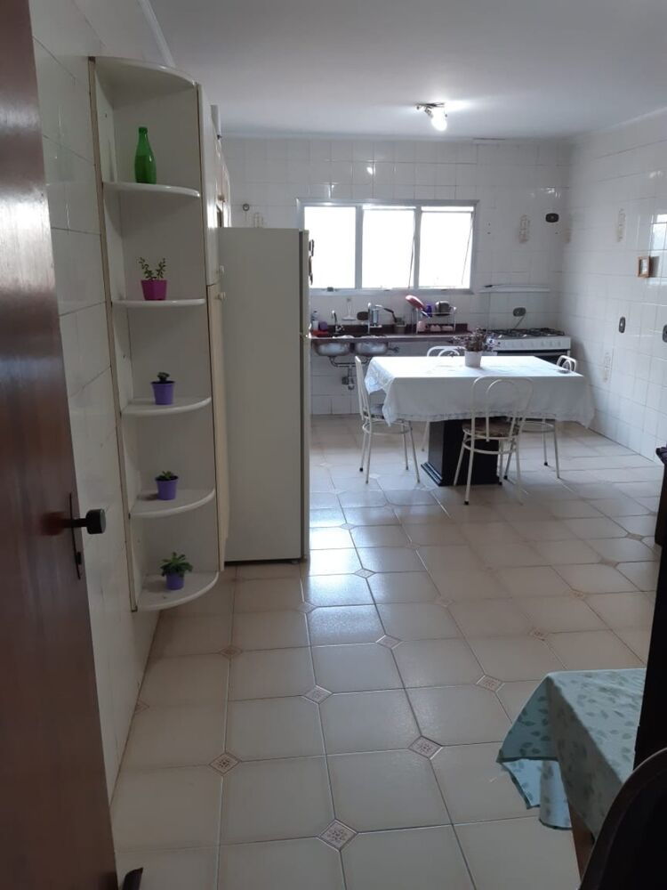 Casa, 3 quartos, 220 m² - Foto 3
