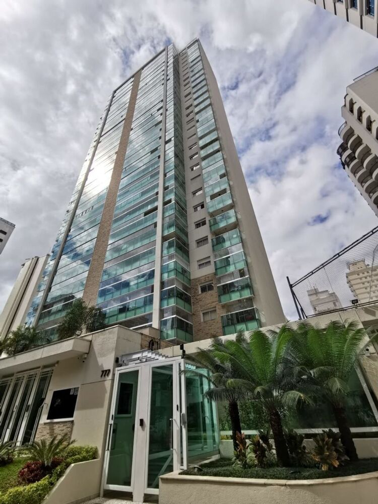 Apartamento, 4 quartos, 204 m² - Foto 1