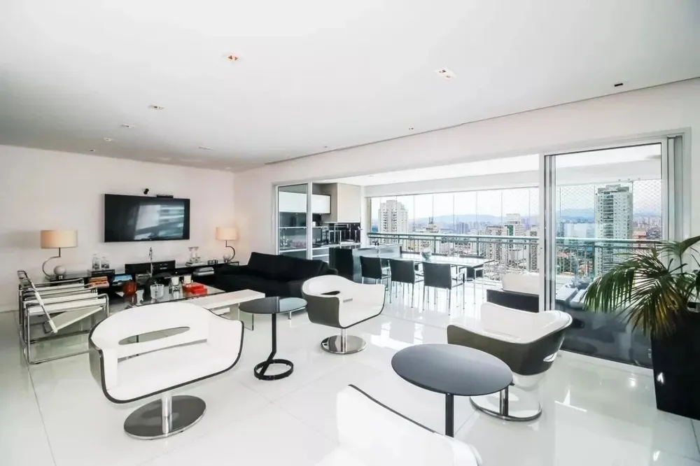 Apartamento, 3 quartos, 206 m² - Foto 1